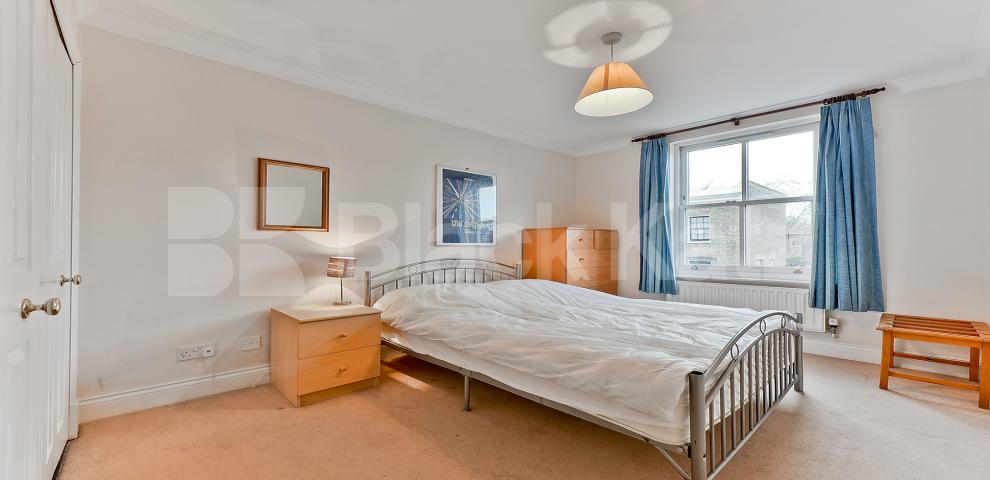 			LET, 2 Bedroom, 1 bath, 1 reception Apartment			 Portland Court Falmouth Road, Borough/London Bridge